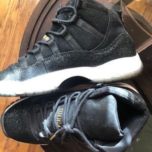 NIKE AIR JORDAN 11 XI HEIRESS SIZE 6
